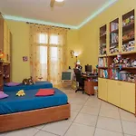 Melandra Home